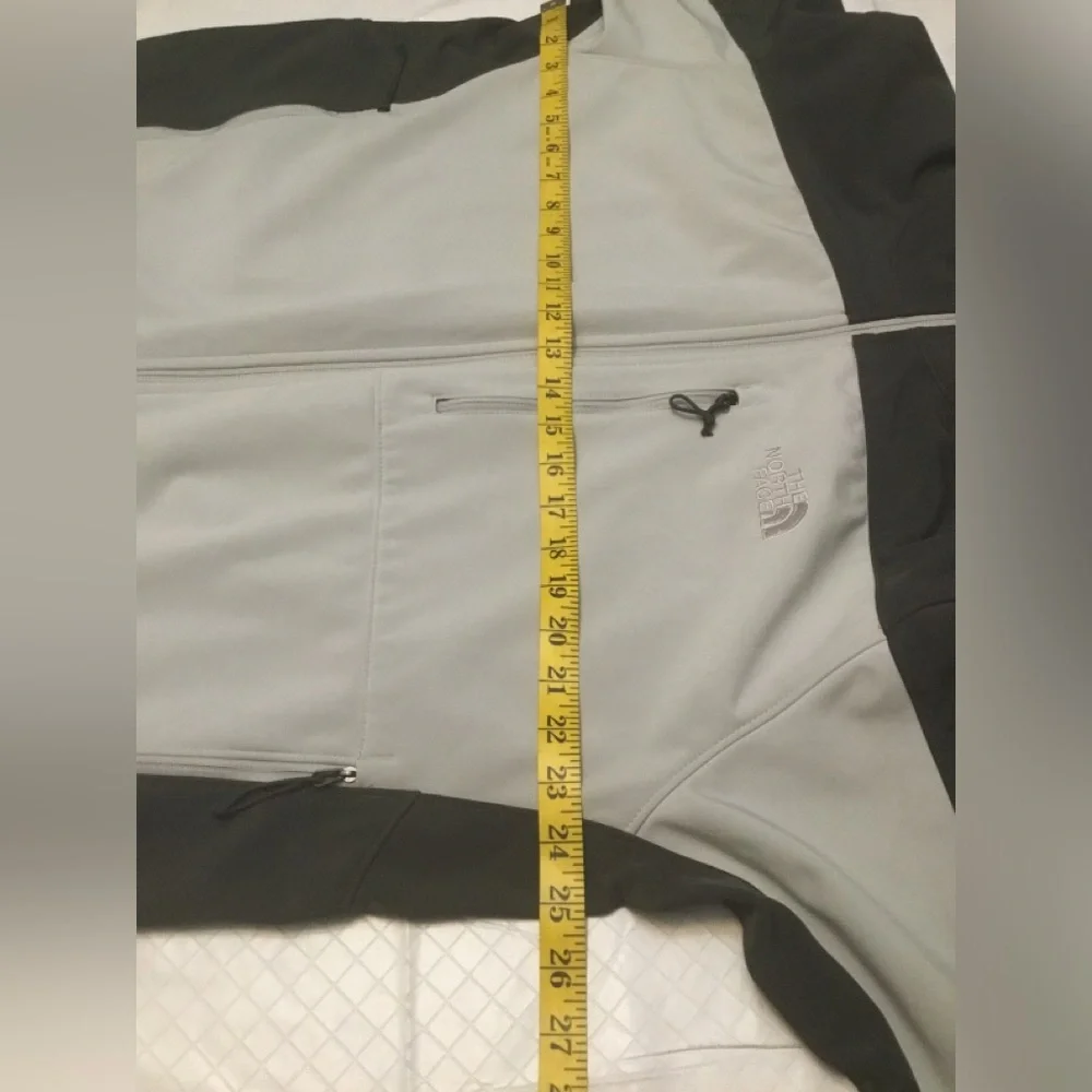 The North Face Men’s Two-Tone Gray and Dark Gray Softshell Jacket